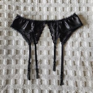 Black Lace Garter Belt